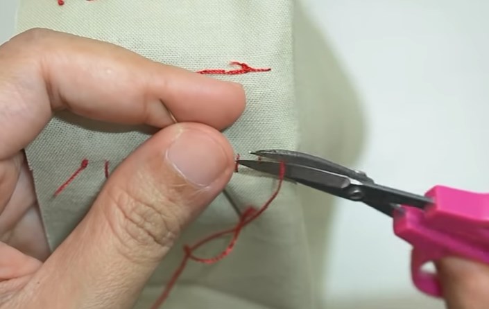 Basics techniques for sewing using hands or machines