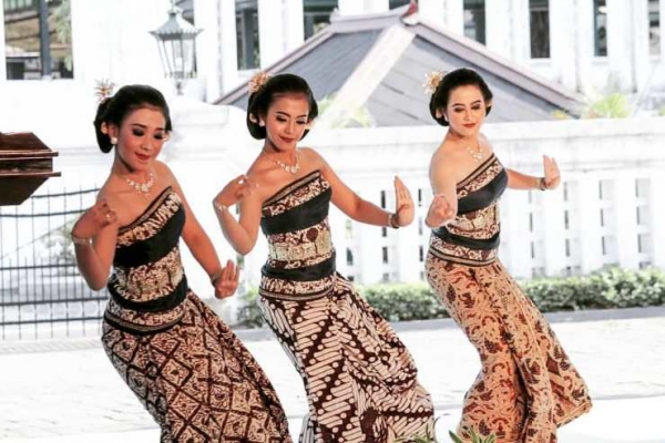 Javanese Exoticism, Diversity of Life and Culture of Javanese People (Finish)